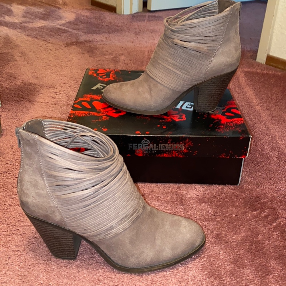 Fergalicious by Fergie Wicket Doe Taupe Bootie with Ankle design